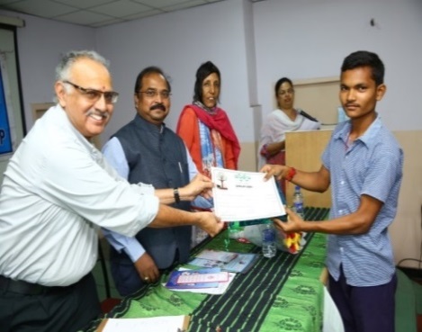 D:\Asthitvam\2018\sweekar upkar 27-8-18\100EOS5D\389A3516.JPG